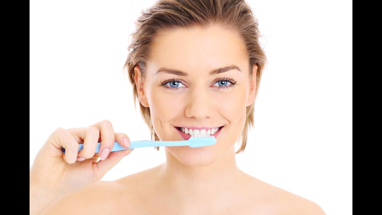 how-to-extend-the-effects-of-your-teeth-whitening-procedure-fc2